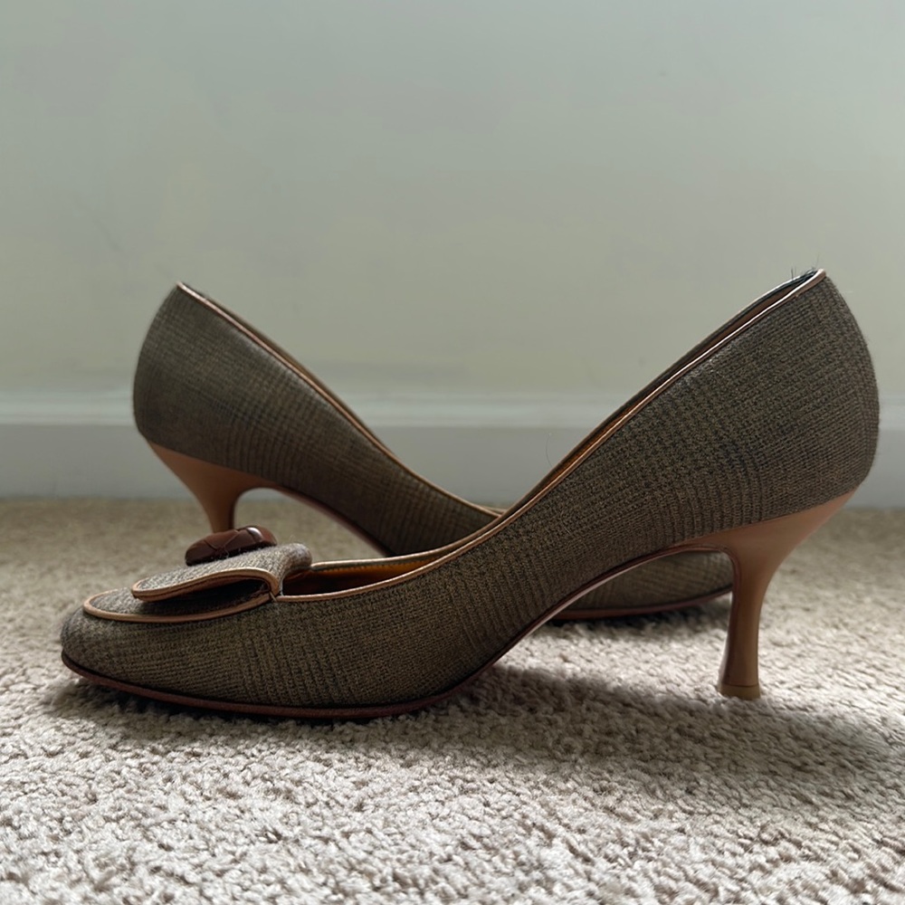 Ferragamo Tweed Heels Size 8.5 - Picture 2 of 10